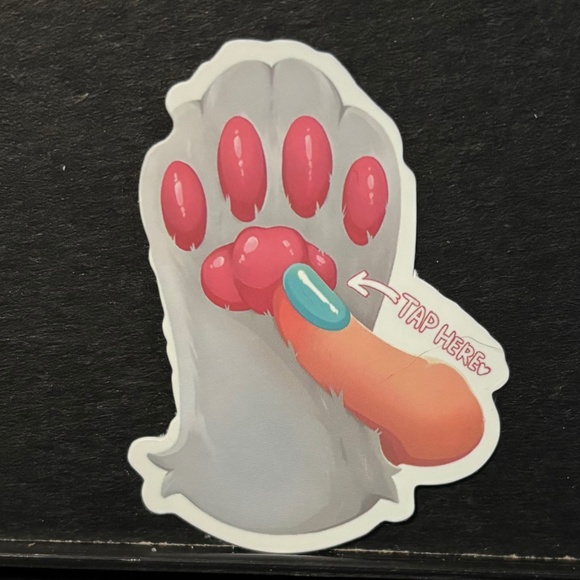CAT PAW TOE BEAN STICKER - Picture 1 of 1